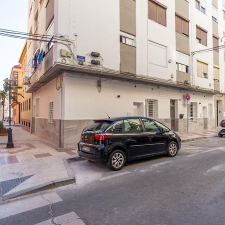מאלגה Vialia Suites Cinema מראה חיצוני תמונה