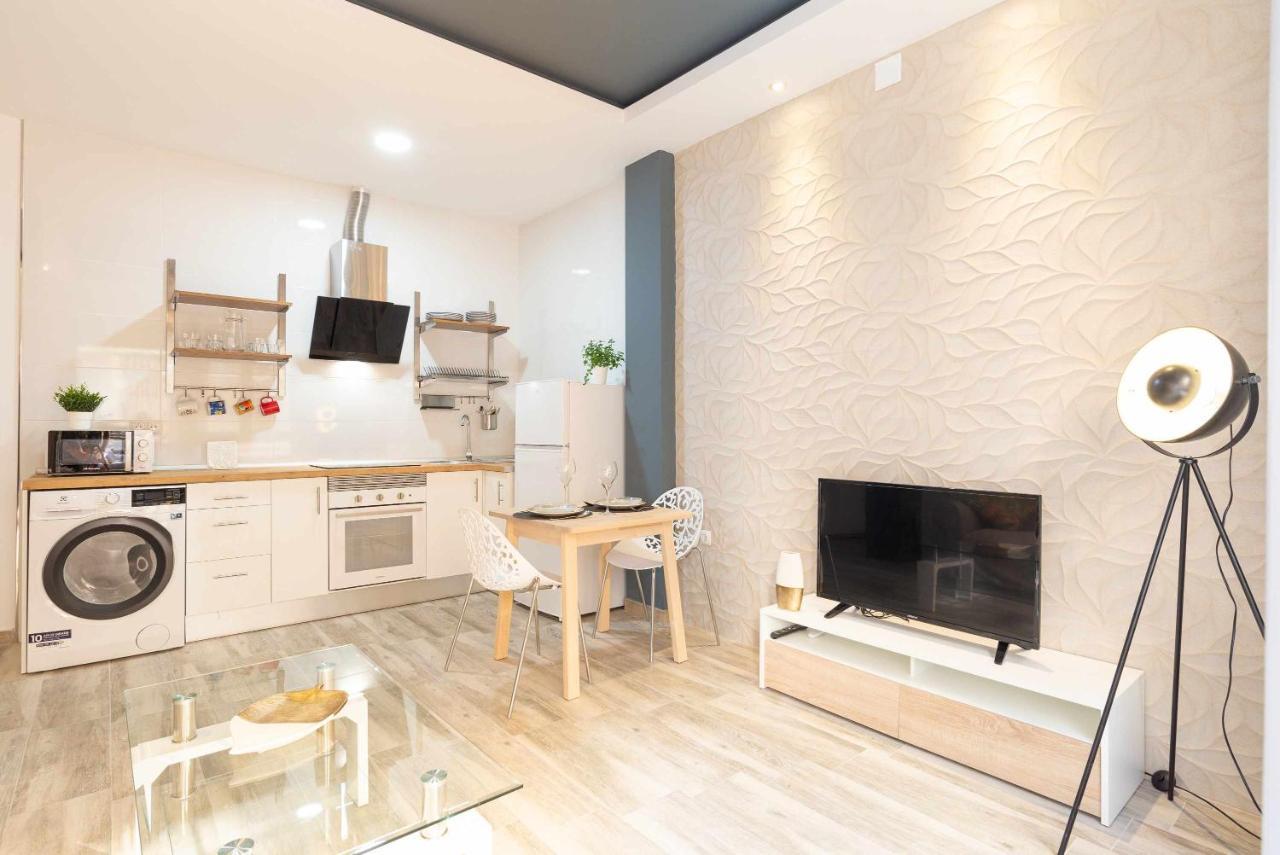 מאלגה Vialia Suites Cinema מראה חיצוני תמונה