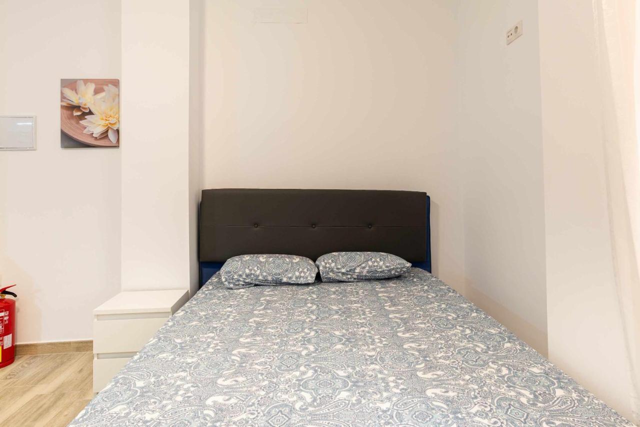 מאלגה Vialia Suites Cinema מראה חיצוני תמונה